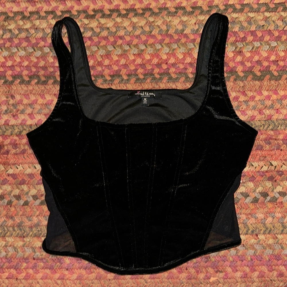 MIXED THREADS LOS ANGELES BLACK VELVET MEAH PANELED CROP TOP TANK